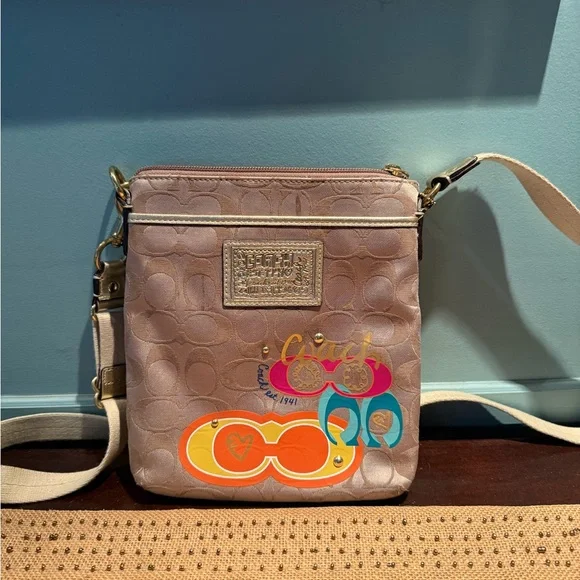 Coach Poppy Crossbody Bag With Sigbature C and Colorful Accents - Picture 1 of 10